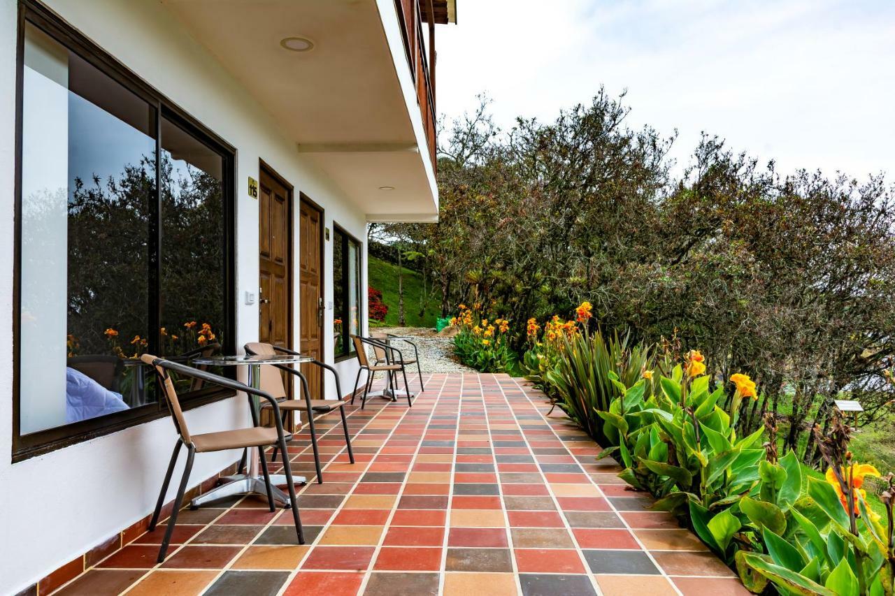 Hotel La Magdalena Adult Only กัวตาเป ภายนอก รูปภาพ